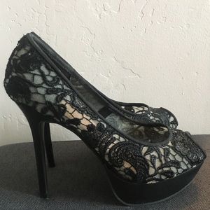Mix No. 6 black floral peep toe heels